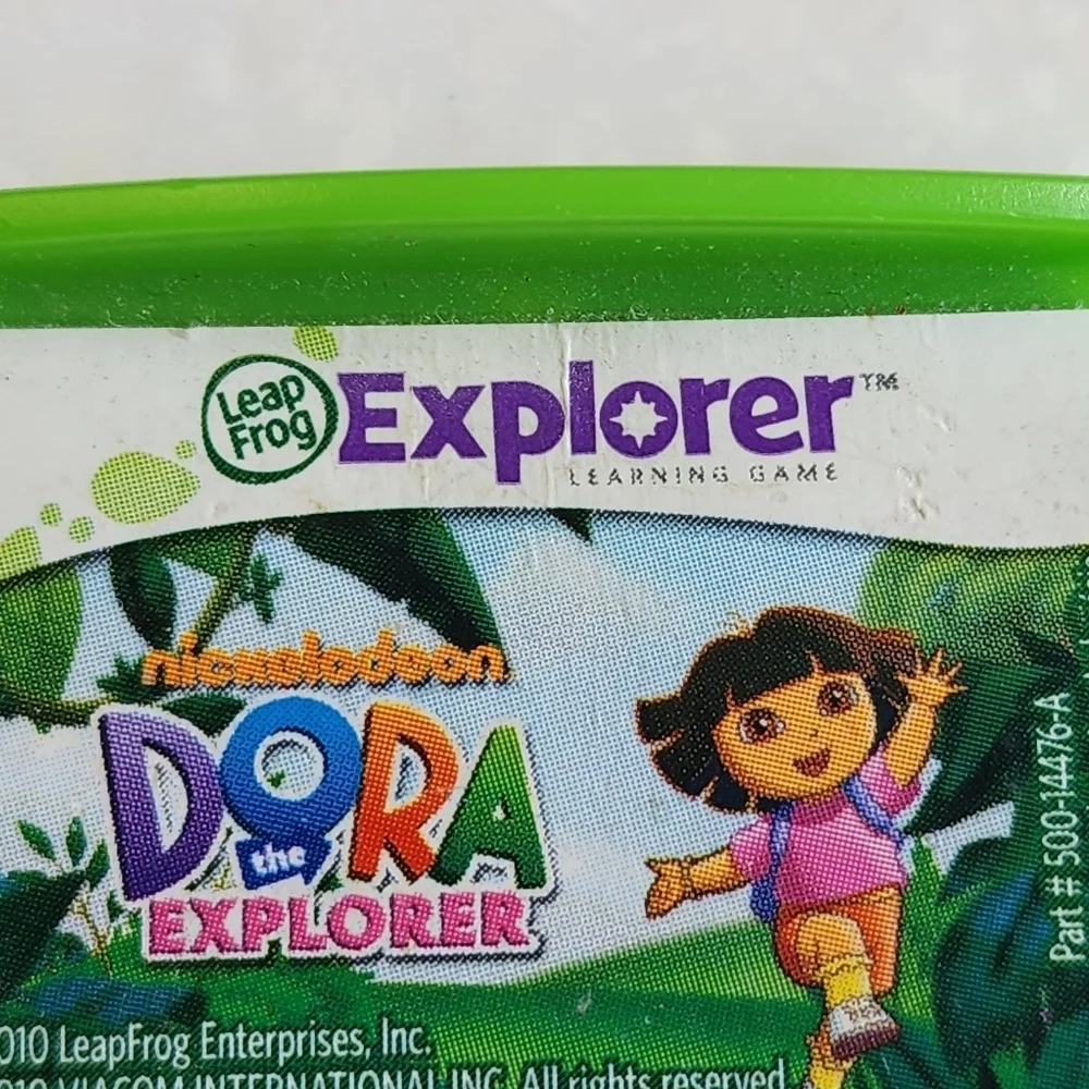 Leap Frog Explorer Dora the Explorer game cartridge